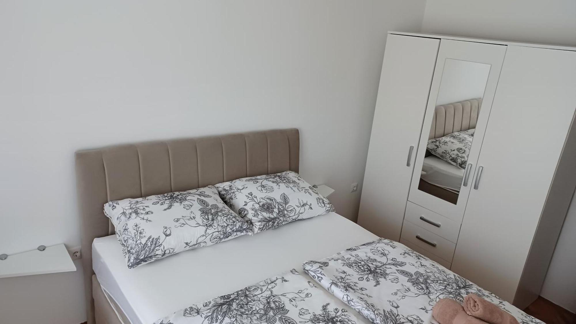 Apartments Villa Adamovic Umag Room photo